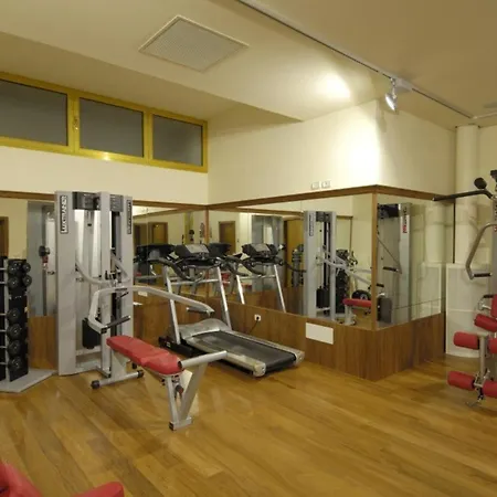 Enjoy In Our Serene Flat 아파트 비비오네