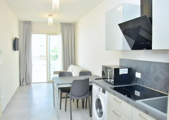 Enjoy In Our Serene Flat アパート *