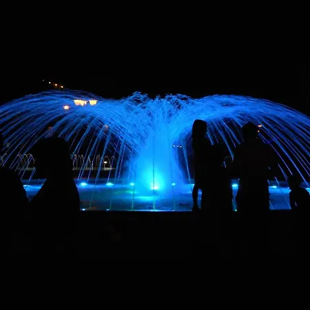 Enjoy In Our Serene Flat Lägenhet